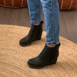 Sorel Lea Wedge Leather Booties